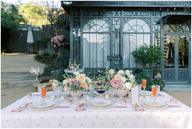 lavender marketplace outdoor wedding table