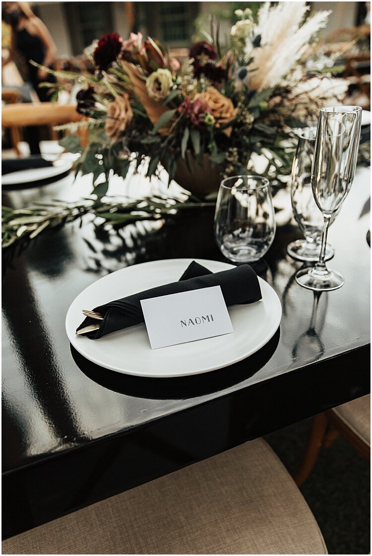 Black and White Wedding Place Cards.jpg
